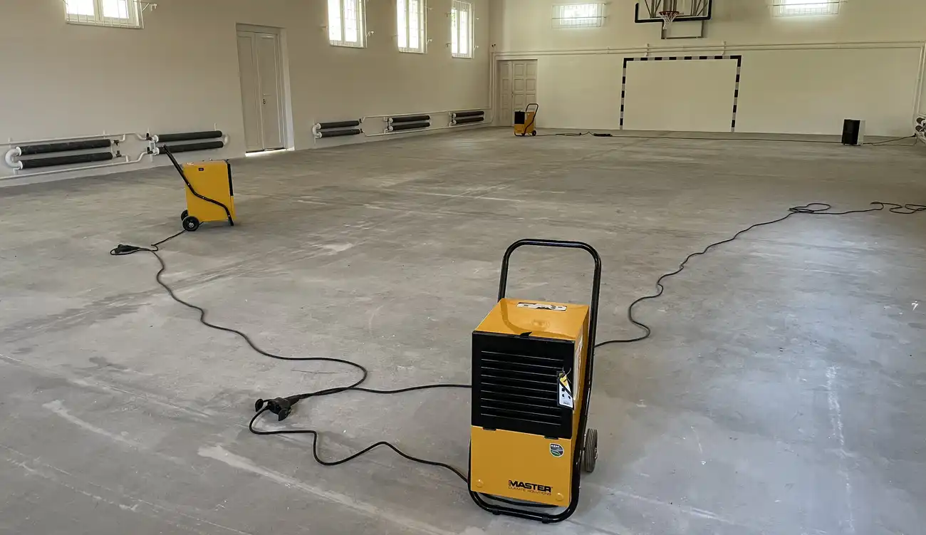 Építkezés felgyorsítása ipari páramentesítővel: beton, vakolat és festés rekordidő alatt